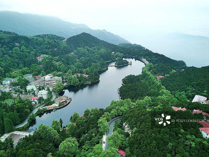 湖光山色，美丽的庐山如琴湖风景如画图片素材