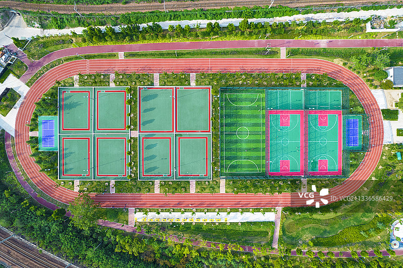 中国河南省郑州市铁路苗圃健身公园图片素材
