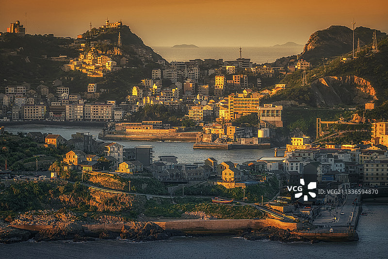 日出的台州温岭石塘小镇图片素材