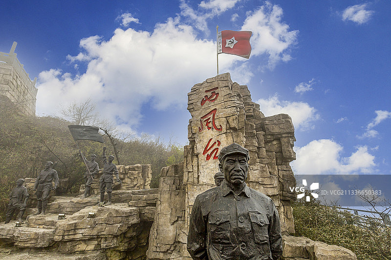 贵州省遵义市娄山关西风台雕塑图片素材
