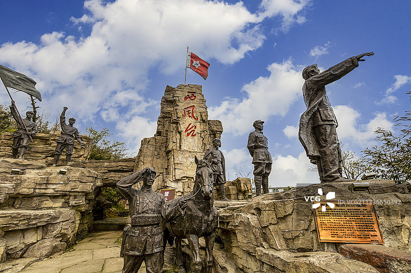 贵州省遵义市娄山关西风台雕塑图片素材