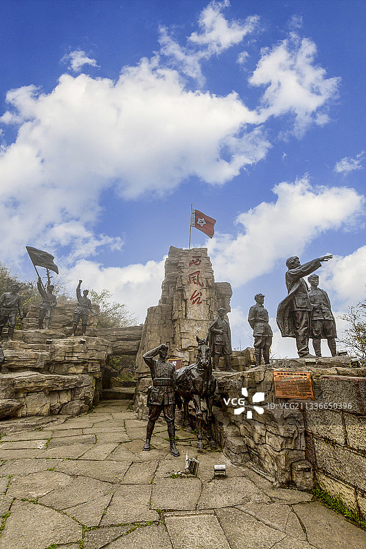 贵州省遵义市娄山关西风台雕塑图片素材