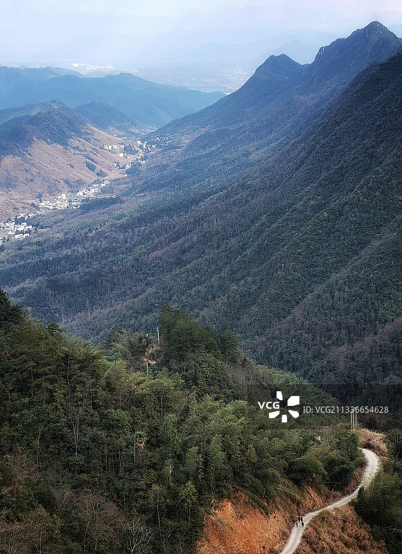 路漫漫图片素材