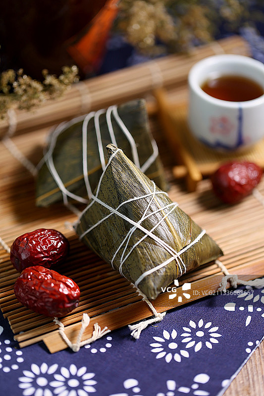 端午节粽子和雄黄酒图片素材