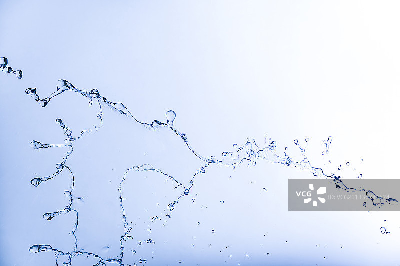 白色背景前泼水素材图片素材
