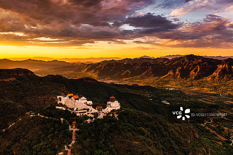 航拍密云丫髻山图片素材