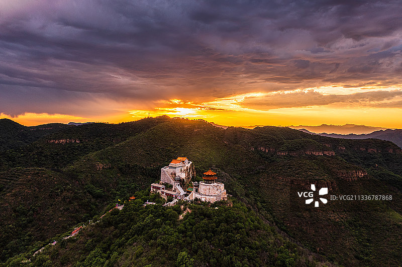 航拍密云丫髻山图片素材