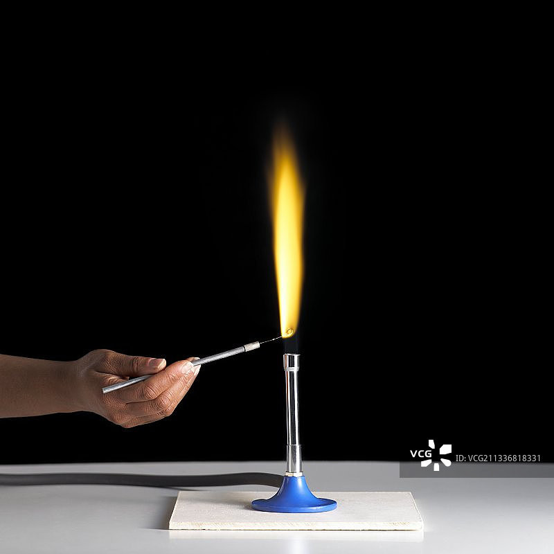 钠的焰色反应图片素材