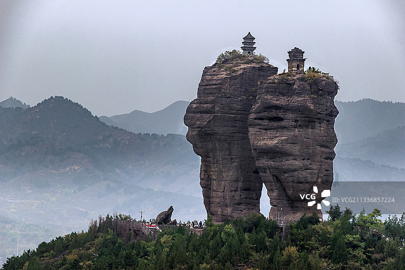 双塔山风光图片素材