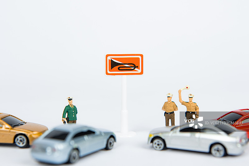 禁止鸣笛，道路交通安全法图片素材