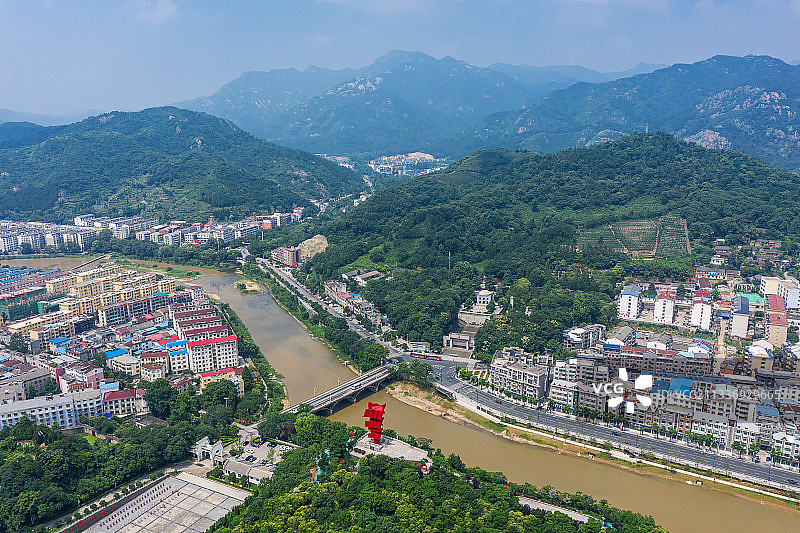 河南信阳新县城市天际线风光航拍图片素材
