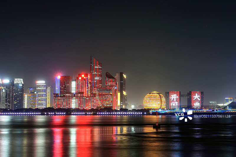 隔江夜望钱江新城图片素材