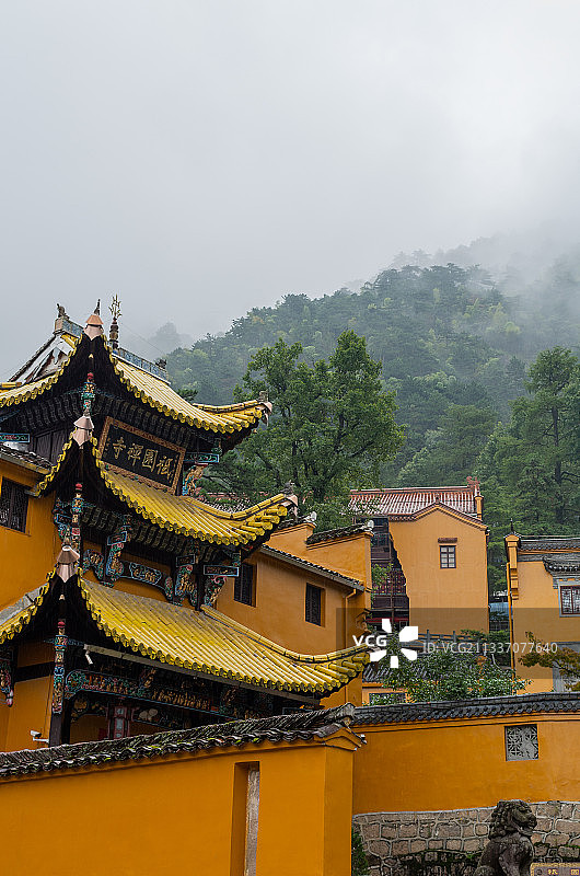 安徽池州青阳县九华山祈园寺山门图片素材