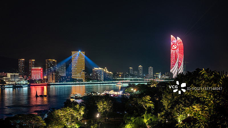 厦门鹭江道灯光秀图片素材