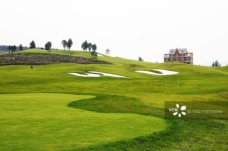 山东枣庄山亭区汉诺庄园 高尔夫练习场图片素材