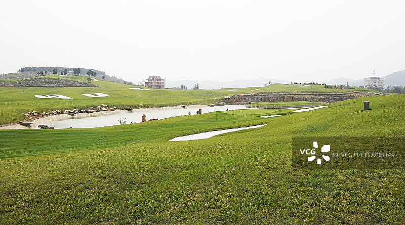 山东枣庄山亭区汉诺庄园 高尔夫练习场图片素材