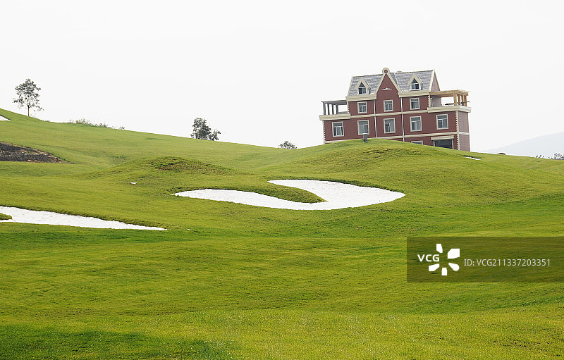 山东枣庄山亭区汉诺庄园 高尔夫练习场图片素材