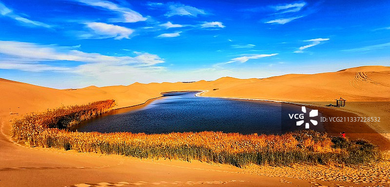 额齐纳旗天泉秘境图片素材