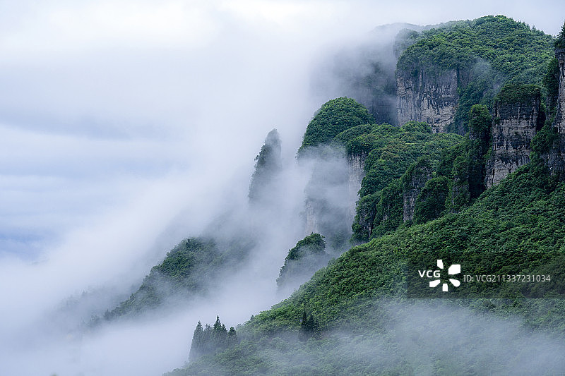 湖北：恩施大峡谷绝壁春晓（组图）图片素材