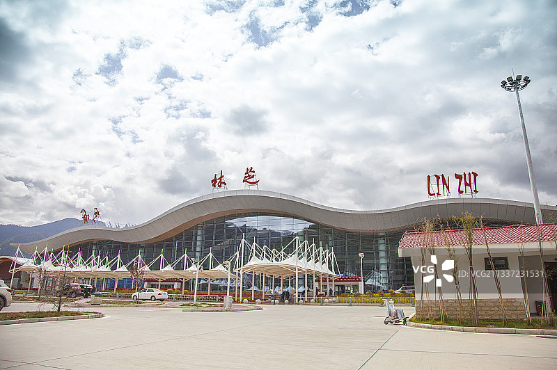 西藏林孜机场图片素材