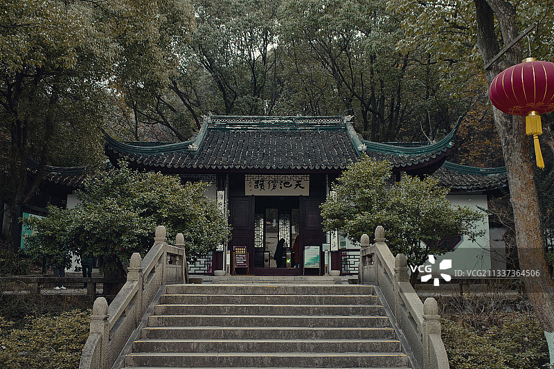 江苏省苏州市吴中区藏书镇天池山风景区天池胜境门图片素材