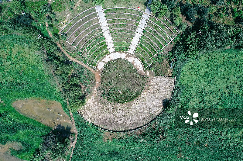 荒废的公园图片素材