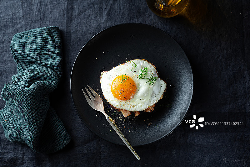 餐桌上的早餐俯视图图片素材