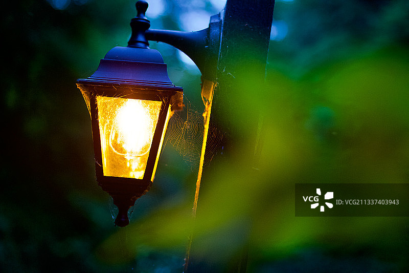 发光灯具特写，英国尚克林图片素材