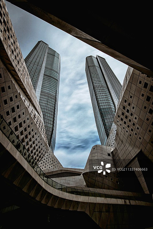 南京地标之一双子塔图片素材