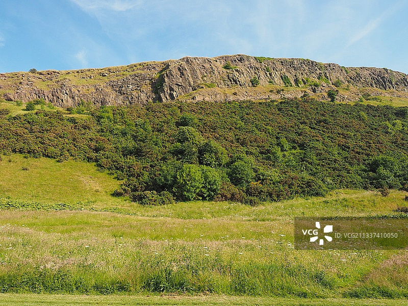田野对天空的风景图片素材