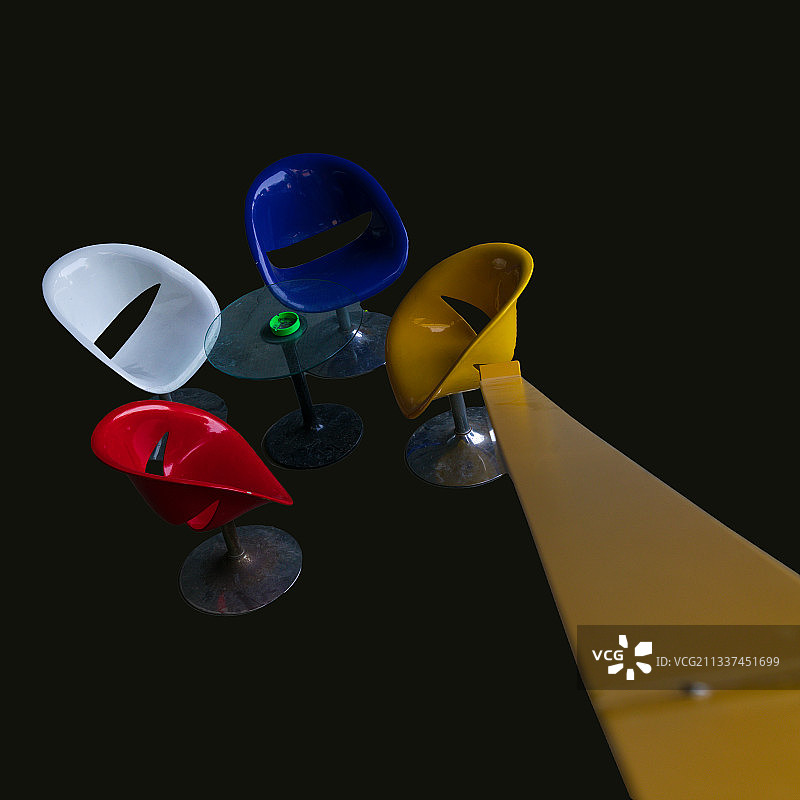 楼梯转角处的座椅图片素材