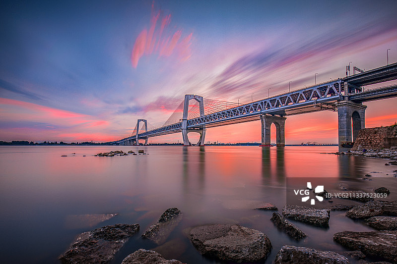 安徽芜湖长江三桥日落城市风光图片素材