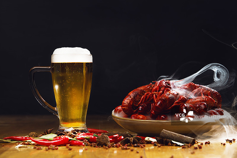 夏天,啤酒,小龙虾,烟,干冰图片素材