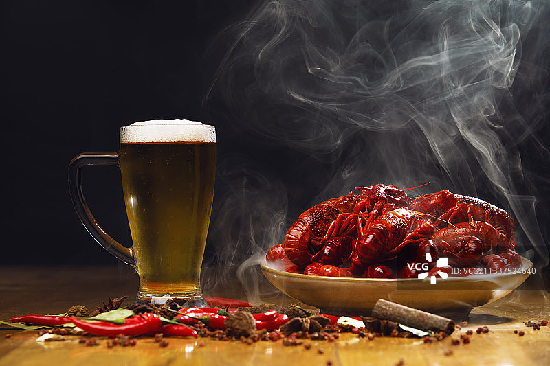 夏天,啤酒,小龙虾,烟,干冰图片素材