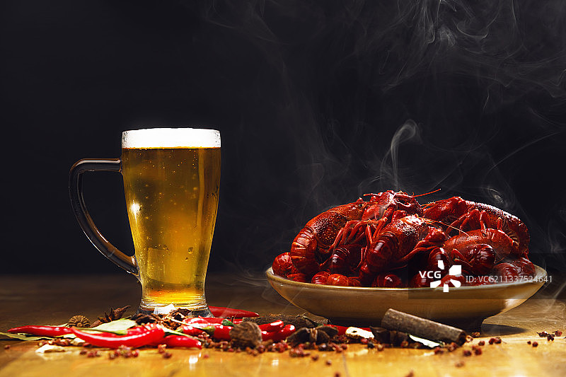 夏天,啤酒,小龙虾,烟,干冰图片素材