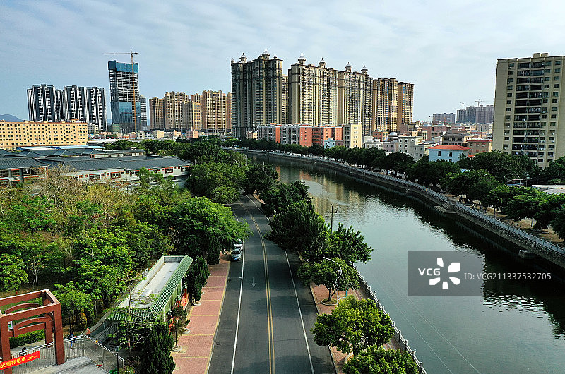 广东省汕尾市海丰县海城镇龙山公园航拍图片素材