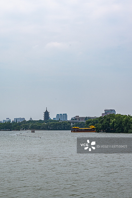 浙江嘉兴南湖风景区烟雨楼图片素材