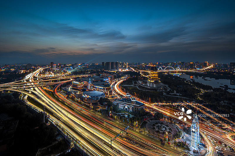 双岭路高架夜景图片素材