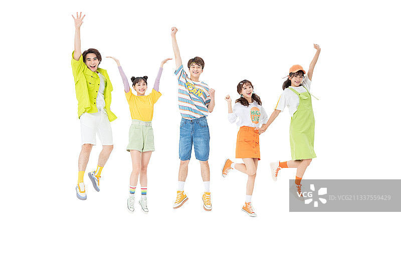 五个年轻人互动娱乐的场景图片素材