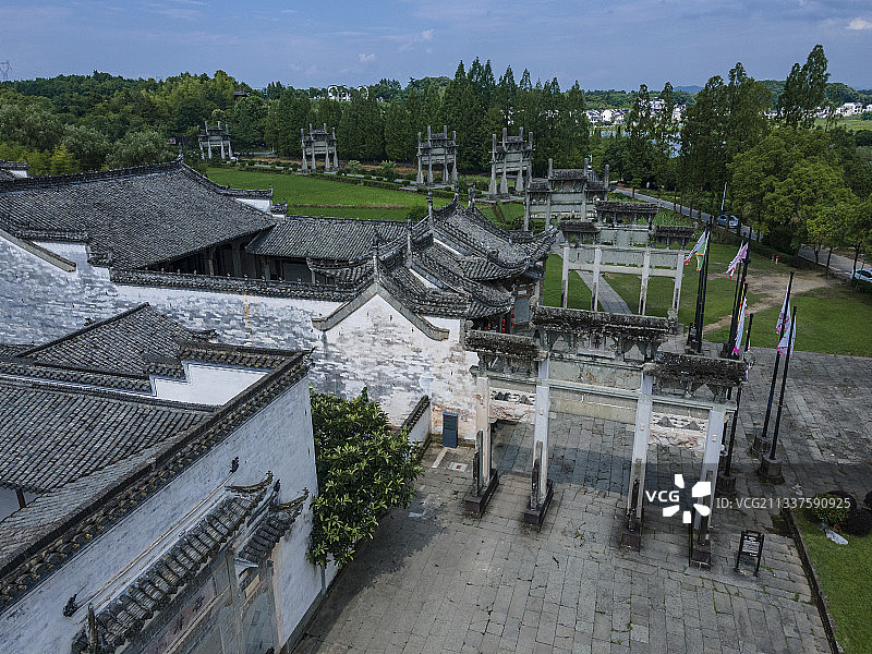 航拍安徽歙县棠樾牌坊群图片素材