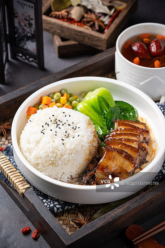 中式卤肉套餐饭图片素材