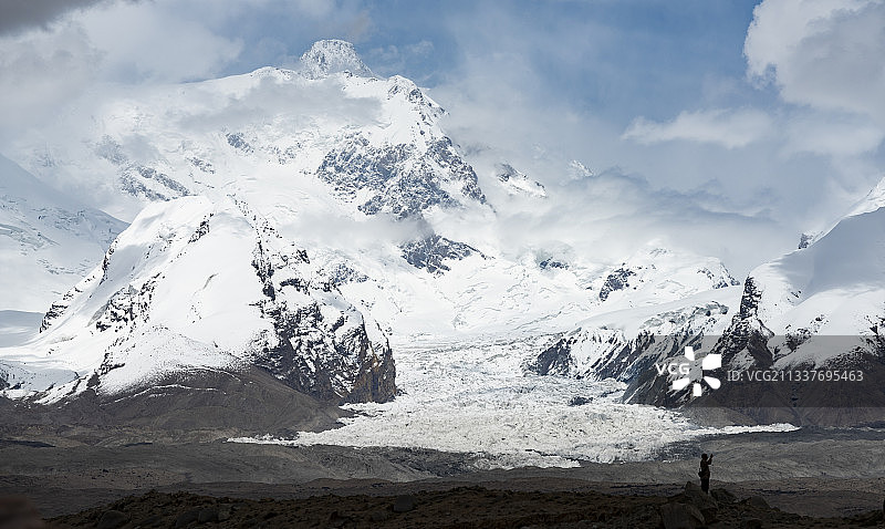 公格尔峰西南壁图片素材