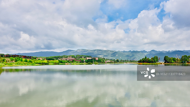 云南省红河州弥勒市东方韵景区图片素材