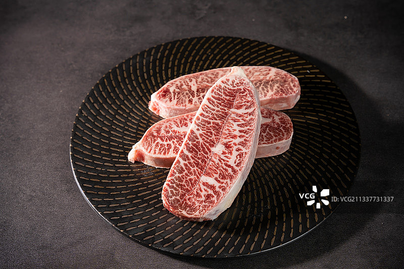 高级原切肉眼牛排图片素材