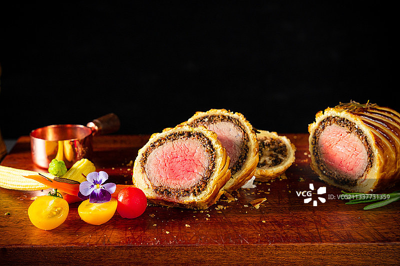 惠灵顿牛排图片素材