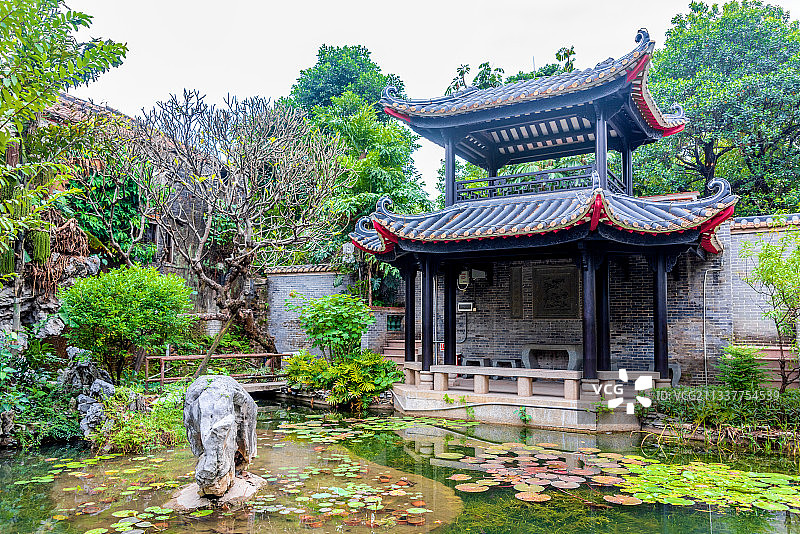 中国广东佛山梁园半边亭图片素材