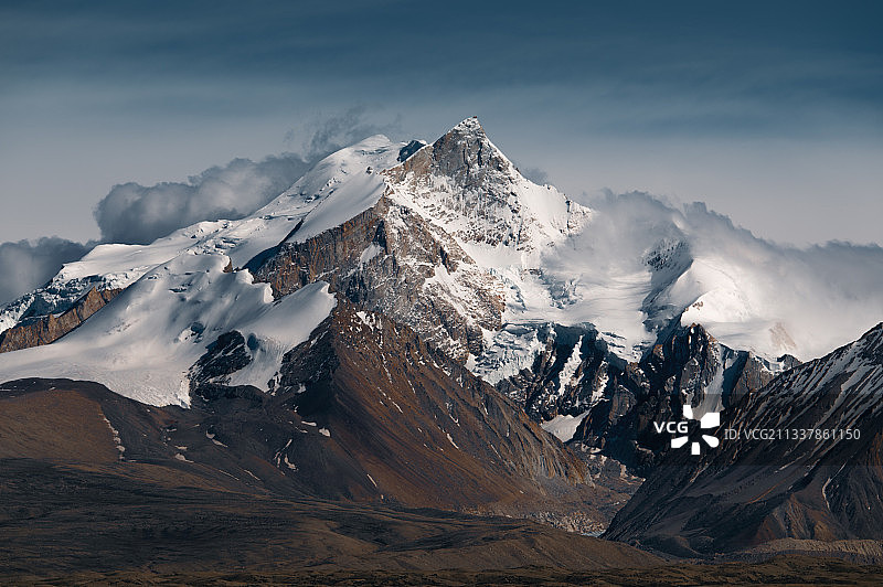 希夏邦马峰图片素材