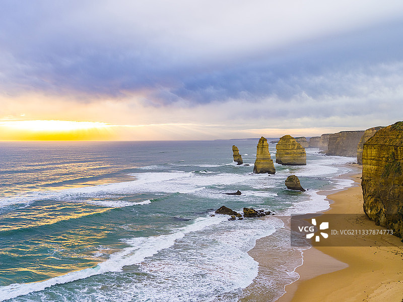 澳大利亚大洋路的礁石图片素材