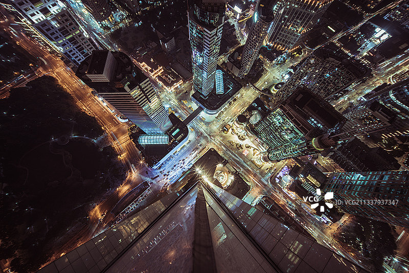 楼顶俯瞰建筑高楼夜景群体图片素材