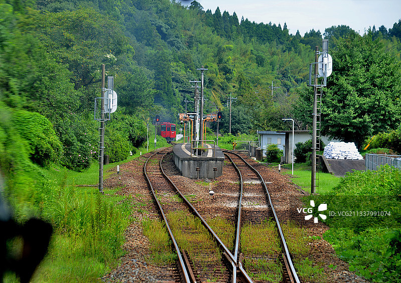 山村的一个小车站图片素材
